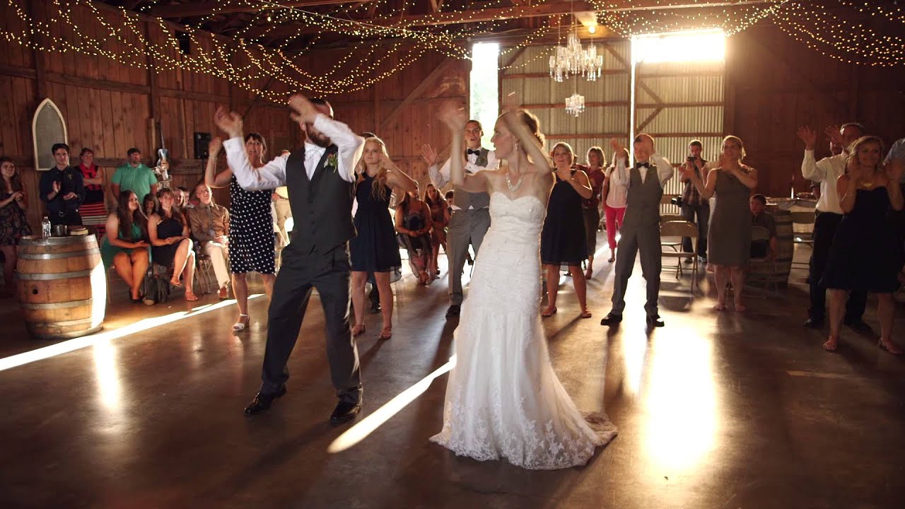 Video: Happy Wedding Surprise